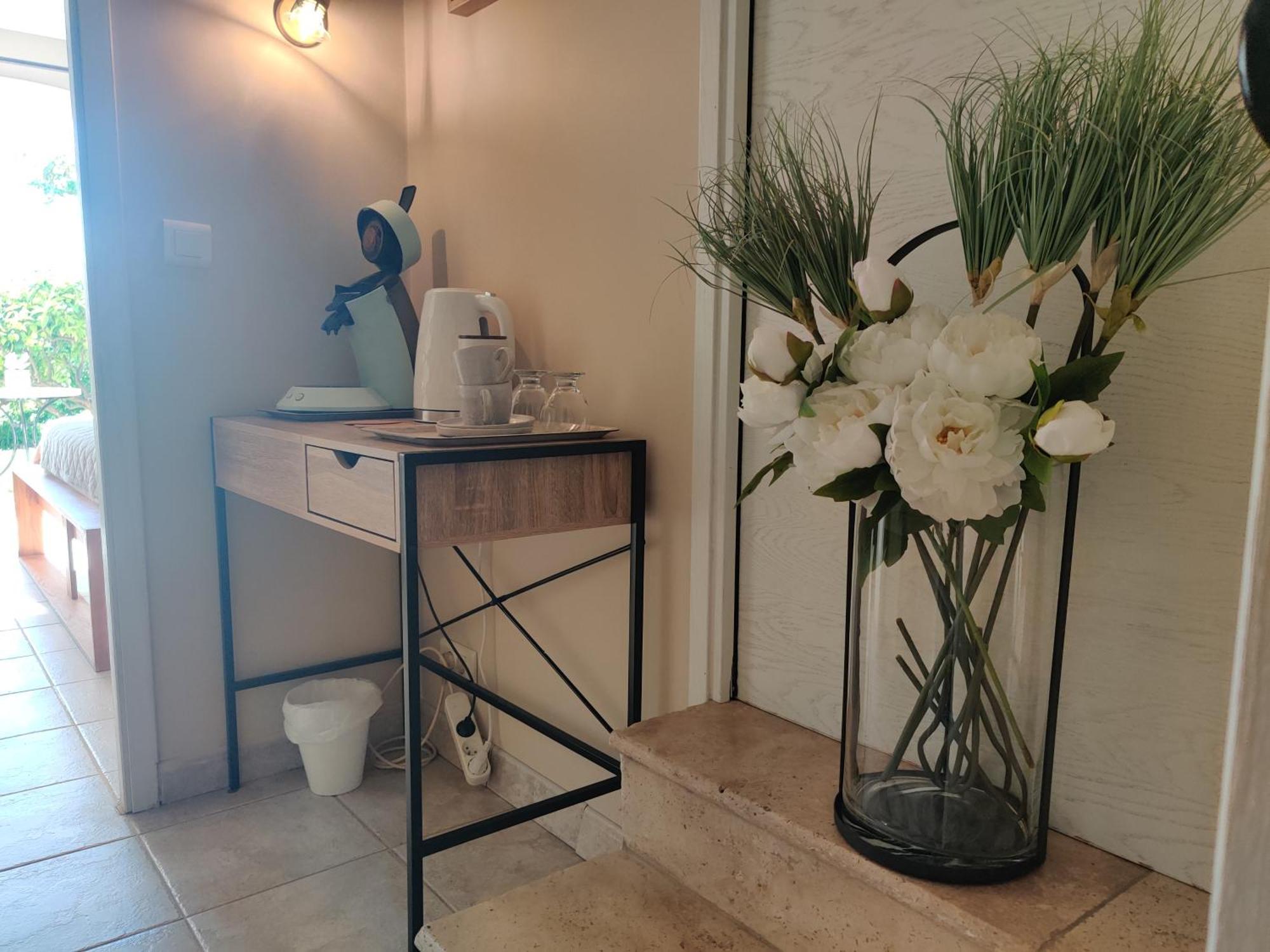 Bed and Breakfast Les Collines De St Paul Saint-Paul-de-Vence Exterior foto